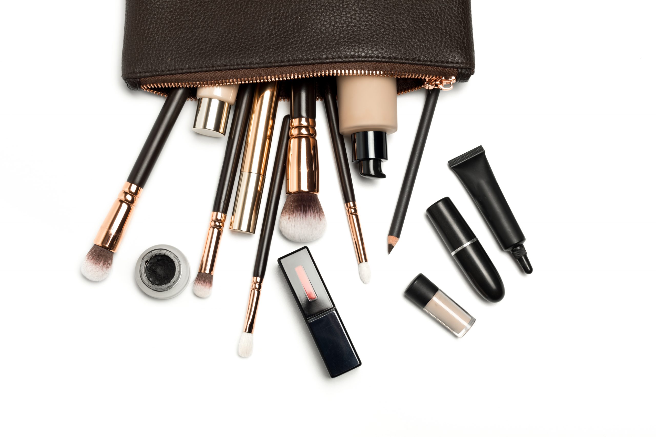 5 Essentials for Makeup Bag